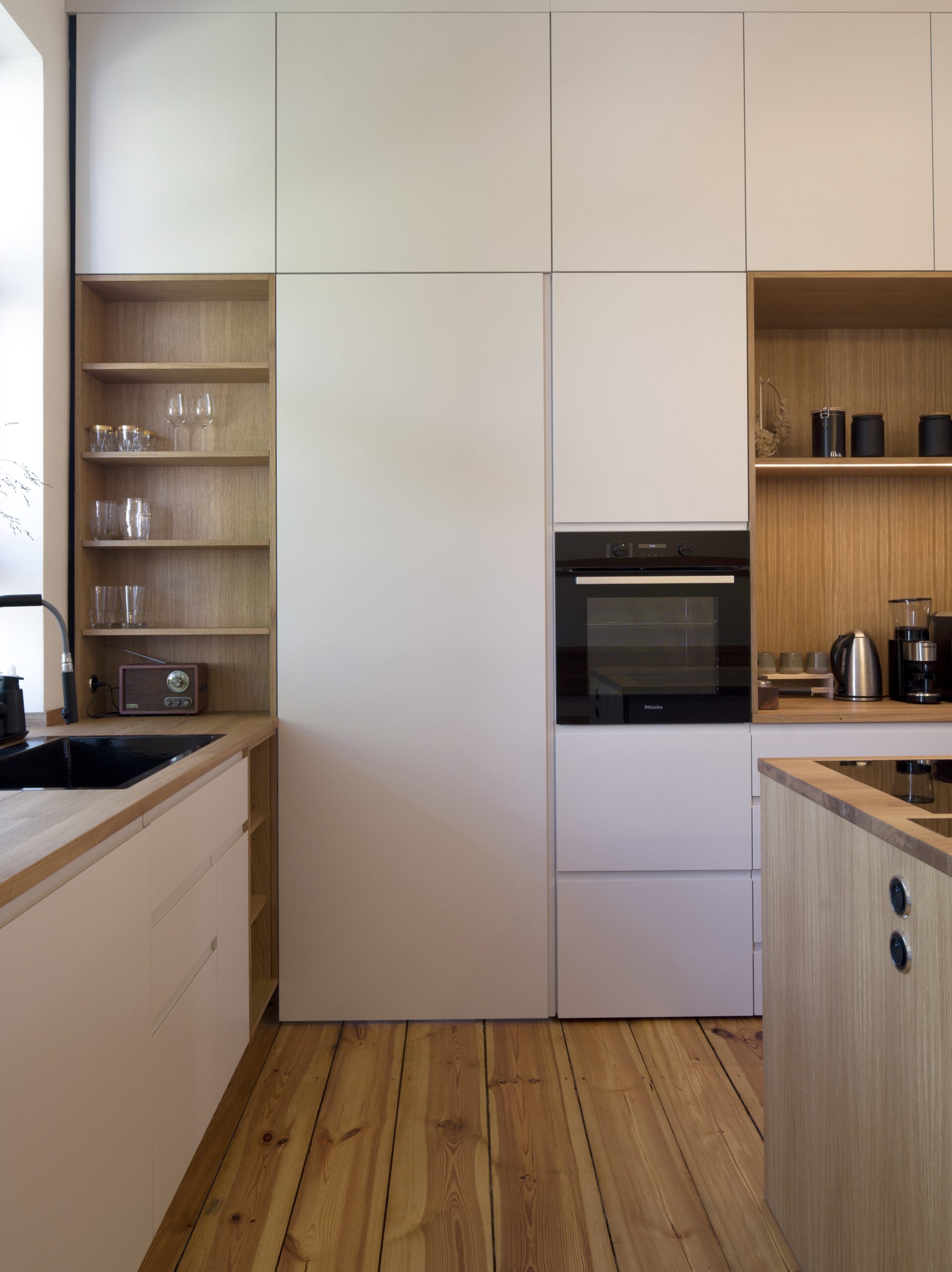 sanierung-und-moebelierung-etagenwohnung Daniel Boepple Architekt